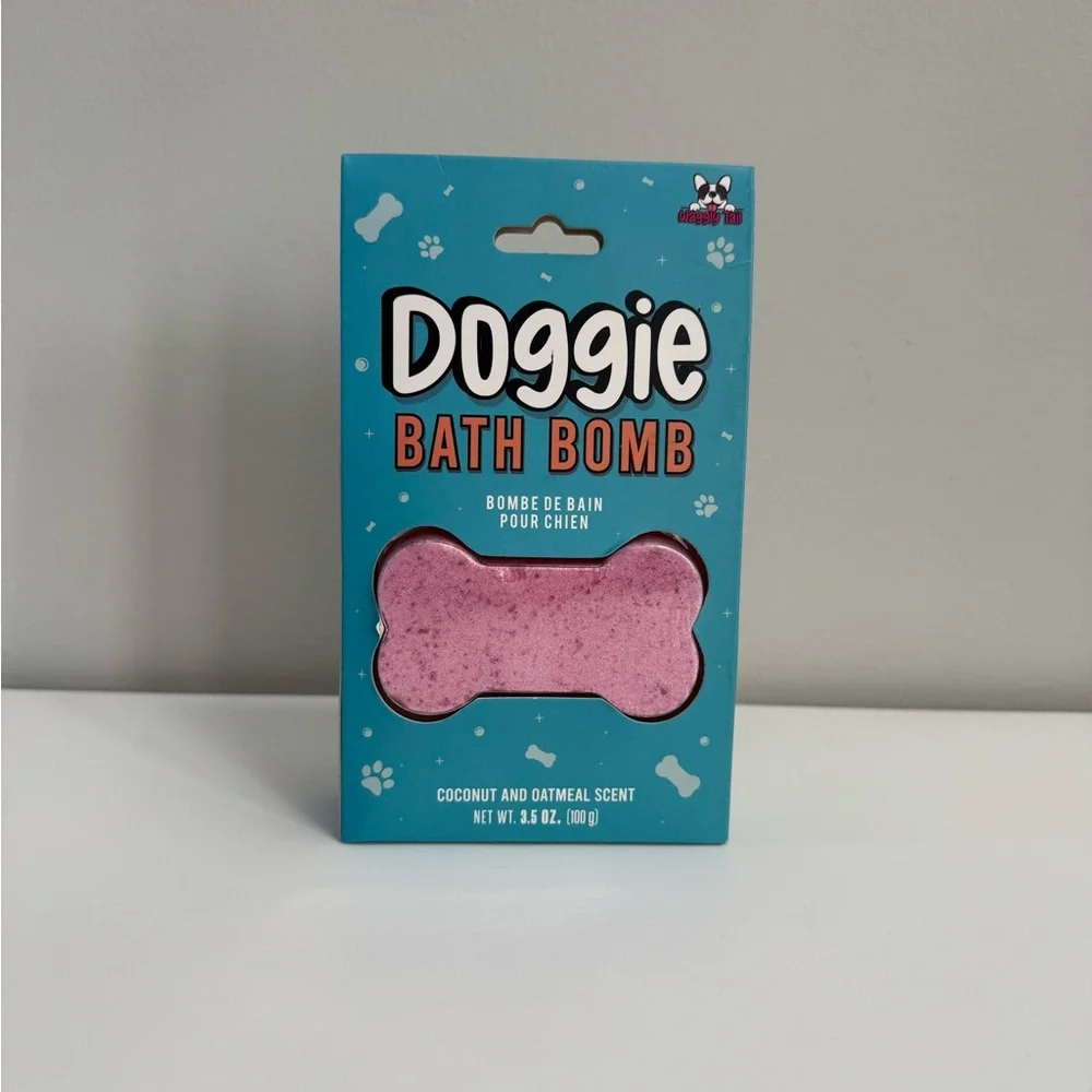 Doggie Bath Bomb by Gift Republic with Coconut & Oatmeal Scent